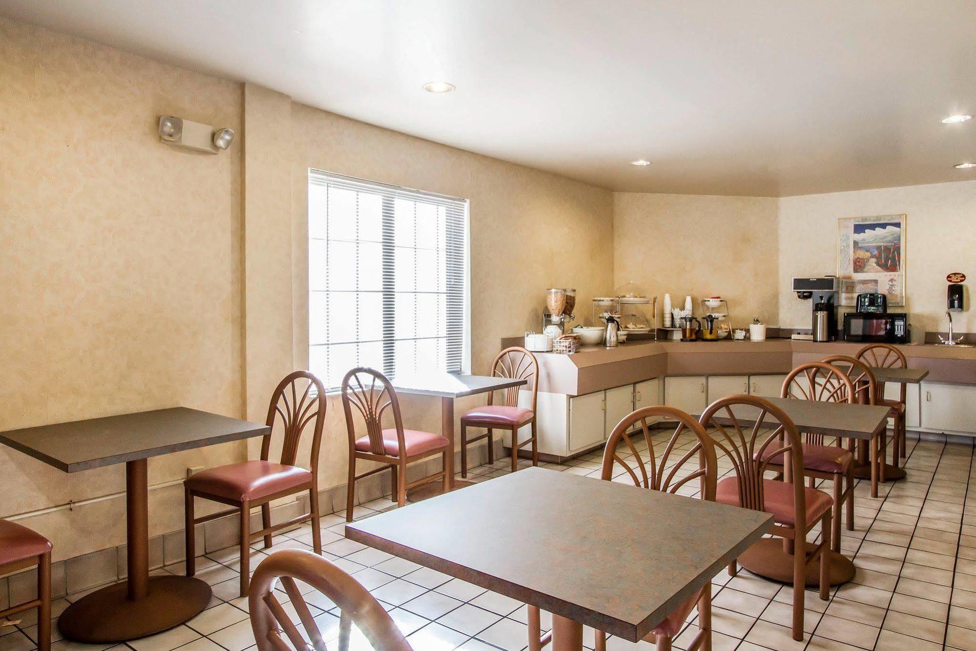 Rodeway Inn Memphis Extérieur photo