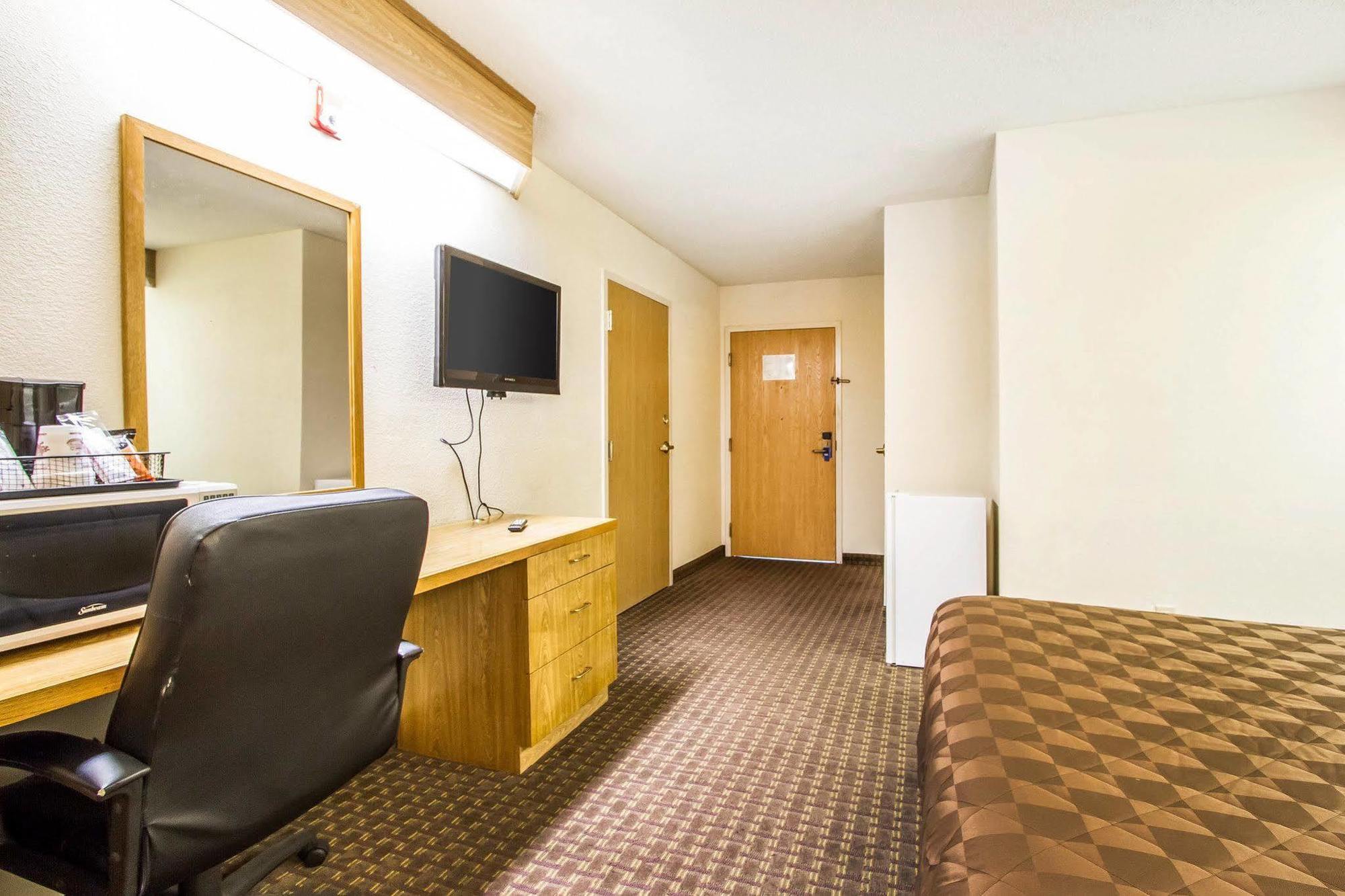 Rodeway Inn Memphis Extérieur photo