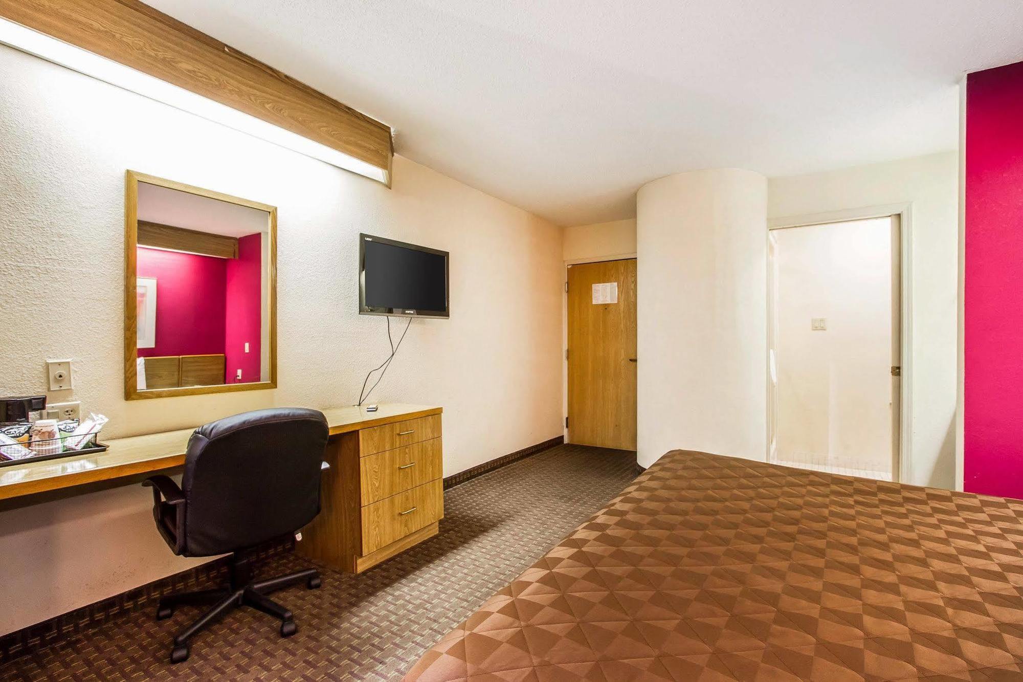 Rodeway Inn Memphis Extérieur photo